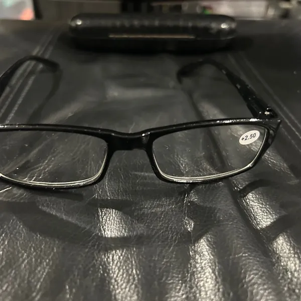 Black Reading Glasses +2.50 unisex NWOT - Image 5