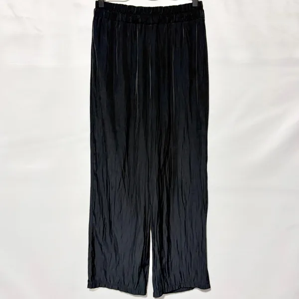 Aritzia Babaton Plisse Crinkled Satin Pull-On Pants Black Size Small - Image 3