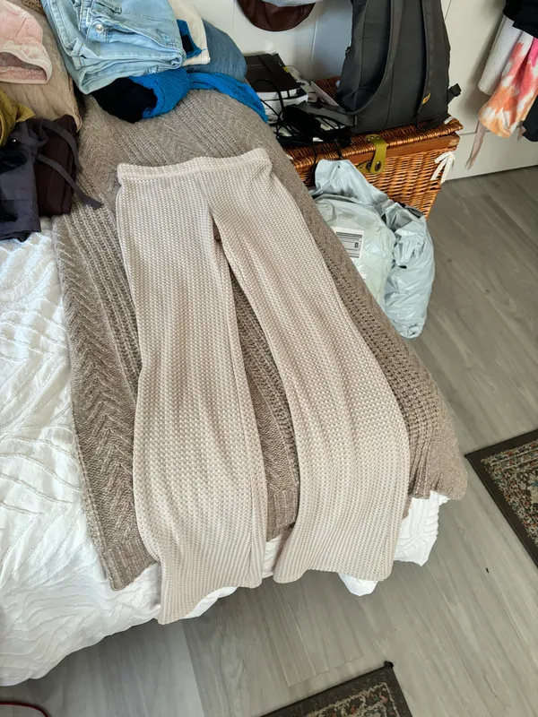 Knit Croché Like Beach Pants - Image 3