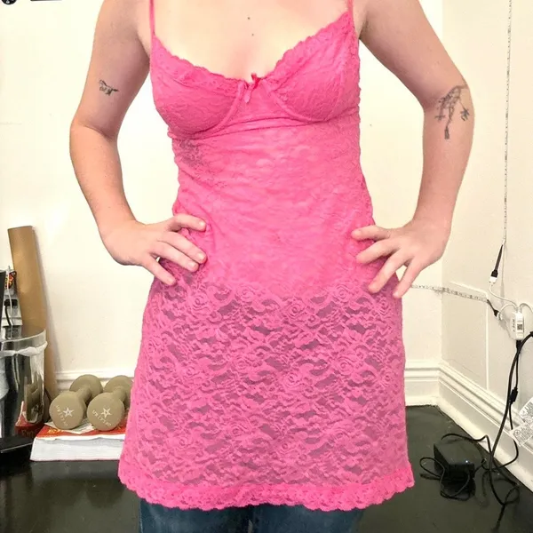 Victoria’s Secret Hot Pink Lace Chemise Slip Size Medium - Image 2