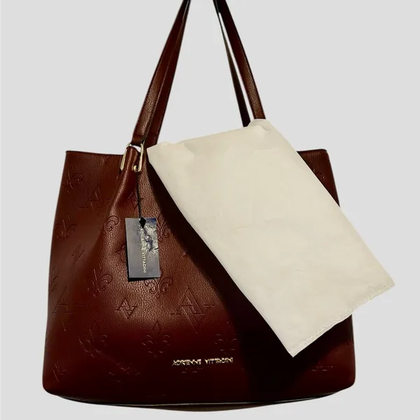NWT.. Adrienne Vittadini Marseille Wine Leather Embossed Tote & Pouch MSRP $210 - Image 6
