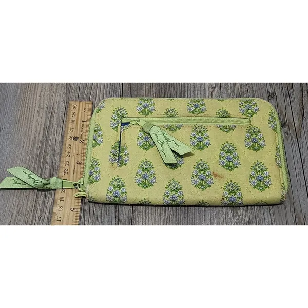 Vintage‎ Vera Bradley Women's Floral Citrus Green Zip Around Wristlet Wallet - Image 3