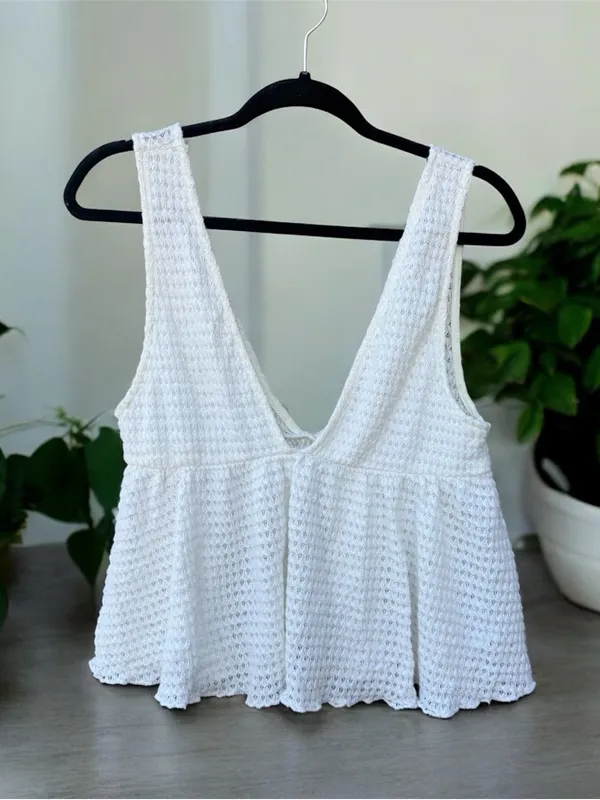 Urban Outfitters NWT Peplum Top Medium - Image 2