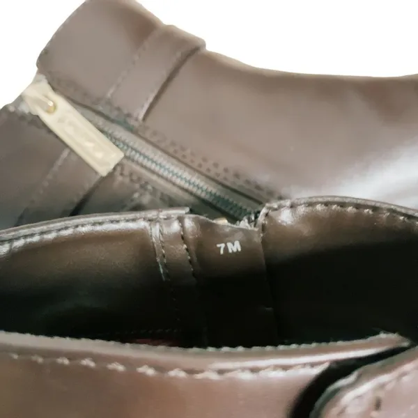 Womens‎ Tommy Hilfiger Faux Leather Side Zip Ankle Boots 7M - Image 9