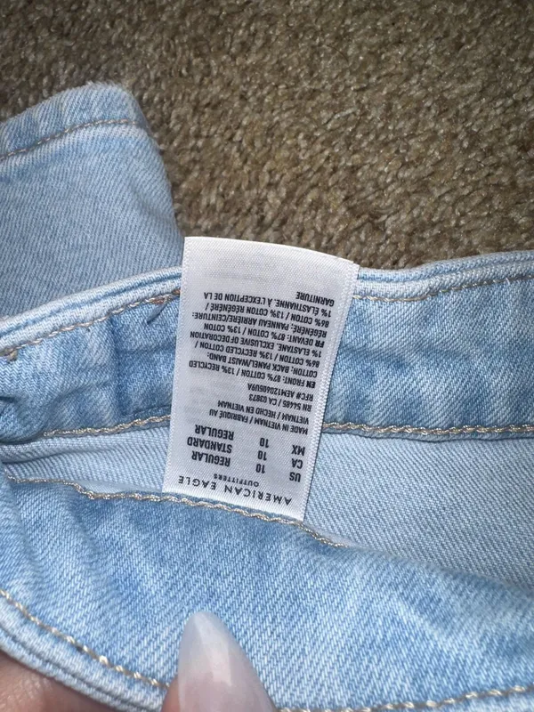 American Eagle Jeans  - Image 5