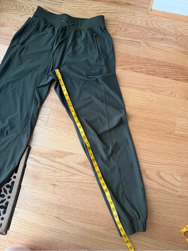Lululemon License to Train High Rise Pants Dark Olive Size 6 - Image 9