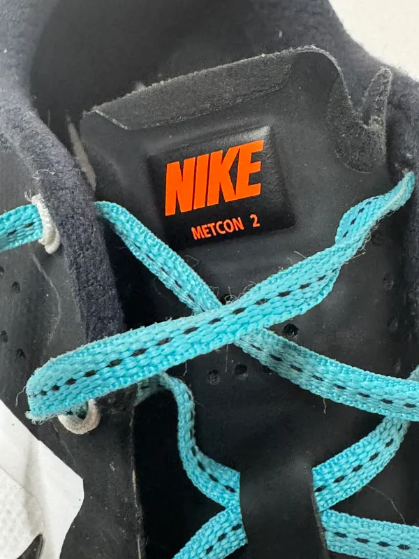 Metcon 2 Flywire Running Shoes Size 7.5 - Image 8