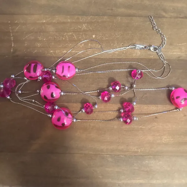 Silver tone layered hot pink station bead necklace - Image 2