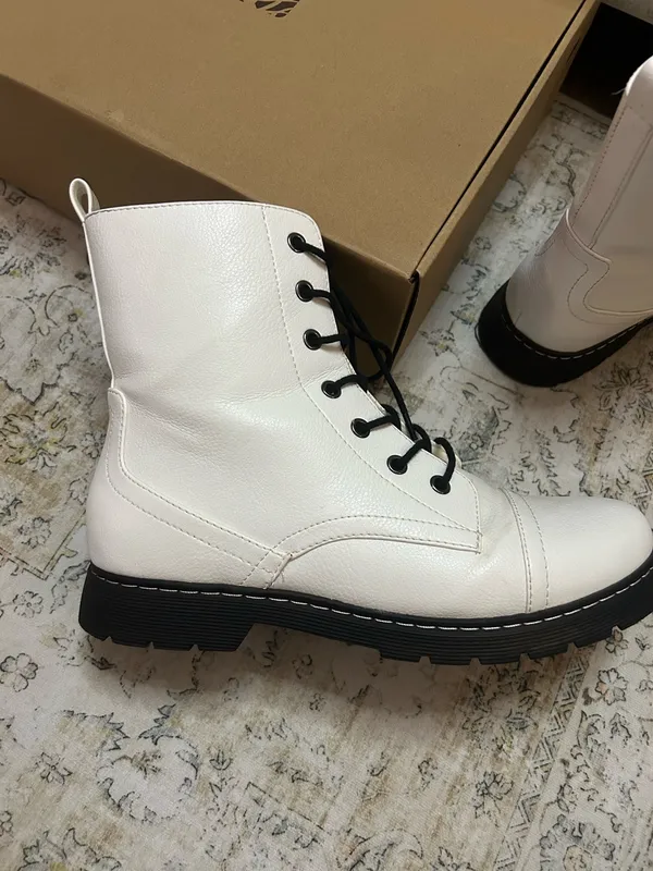 Arizona Jean Company white combat boots - Image 8