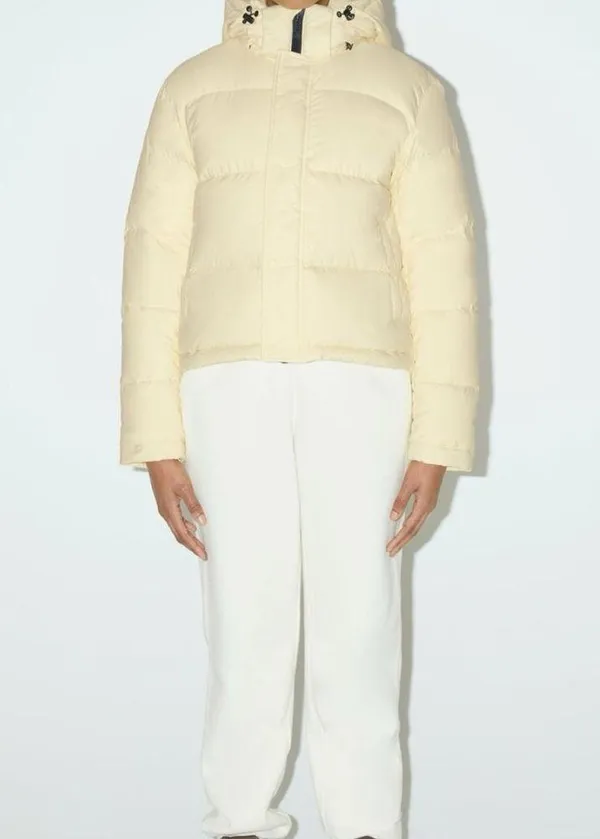 NWOT - Aritzia Super Puff Shorty in Light Yellow size small - Image 10
