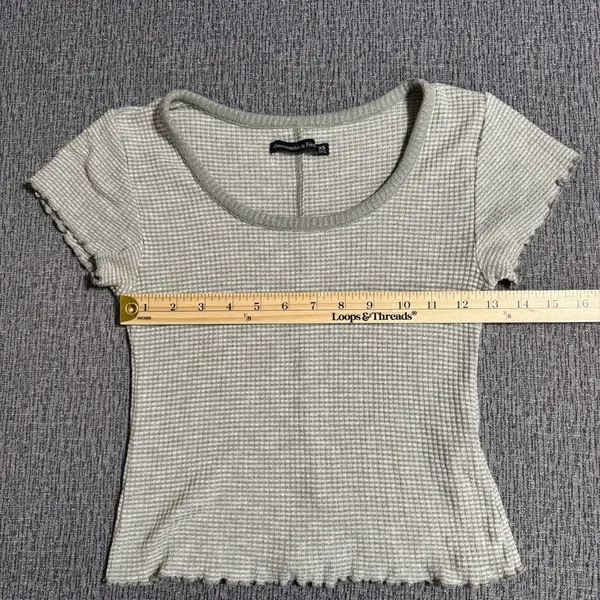 Abercrombie & Fitch Women’s Top - Image 8