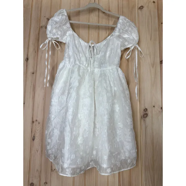 NWT Lulus Exceptionally Angelic White Floral Puff Sleeve Mini Dress Summer Sze M - Image 2