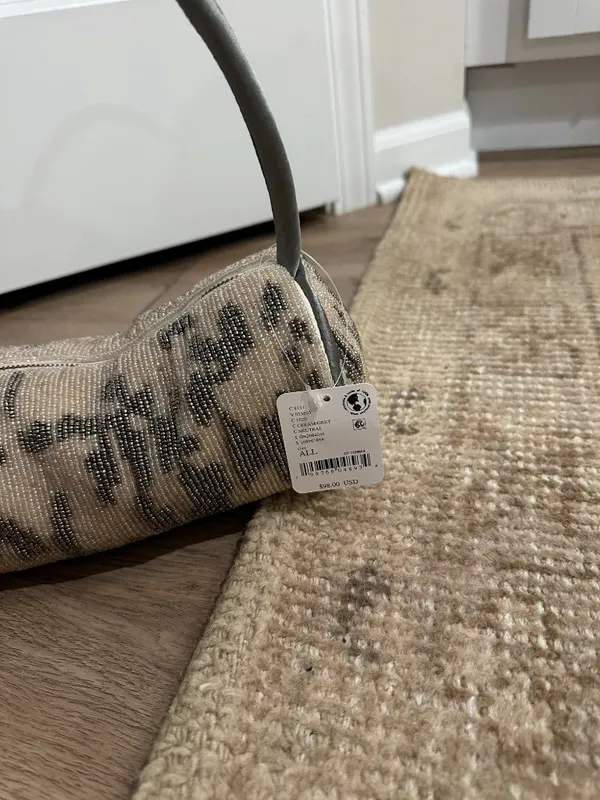 FREE PEOPLE Bailey Beaded Barrel Bag in Cream / Grey NWT - Image 5