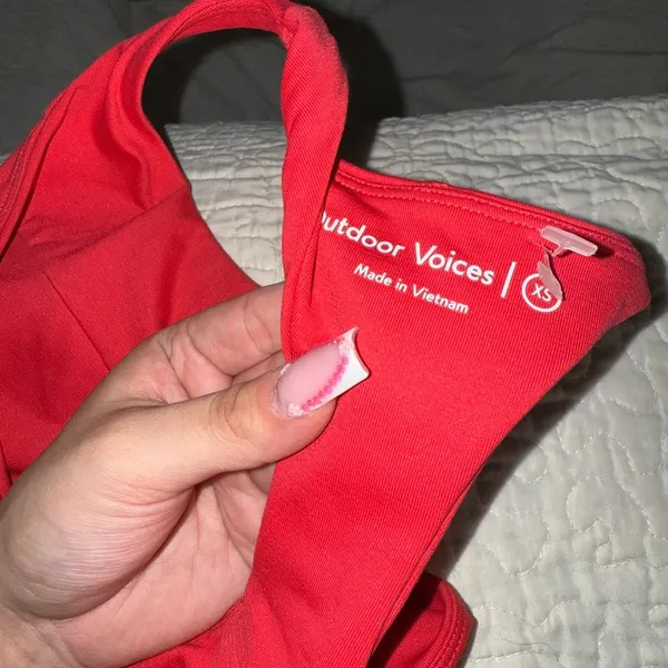 Outdoor Voices TechSweat Move Free Crop Top Bra Size‎ XS RED NWOT - Image 3