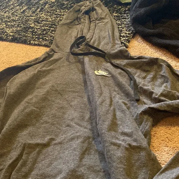 Nike hooded‎ long sleeve small - Image 4