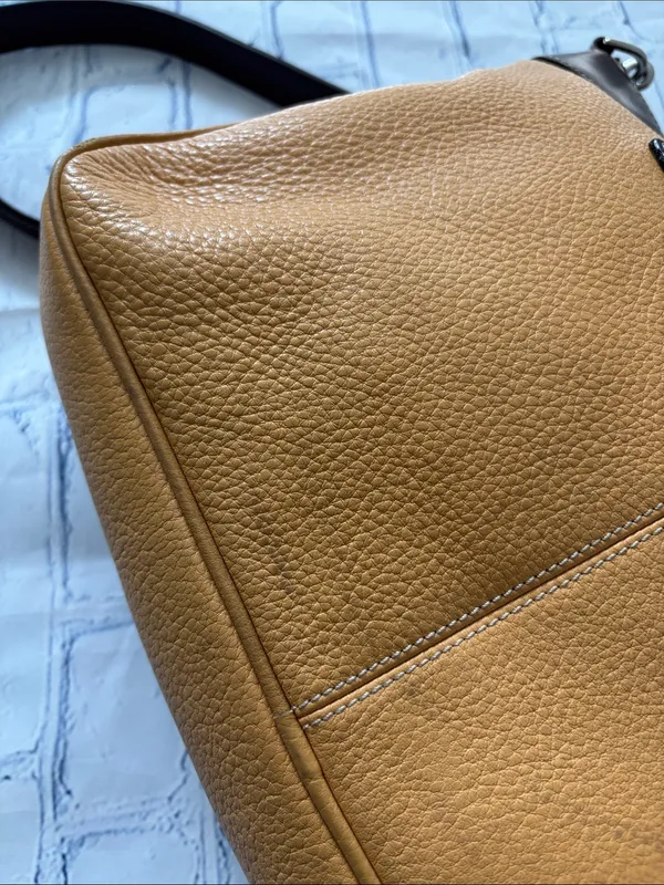 Dooney & Bourke All Weather Leather 2 (AWL 2) mustard yellow Satchel /Crossbody - Image 8