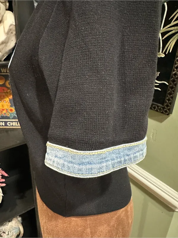 IMMODEL Denim‑Trim Cropped Jersey Top – Patch “68” – Size Large Blue - Image 6