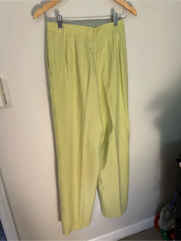 J Crew 100% silk wide leg pleated pants yellow 8 - Image 3
