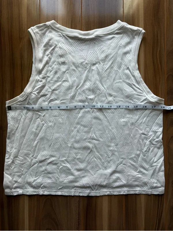 Lululemon Train to Be Tank Top - size 8 - Image 5