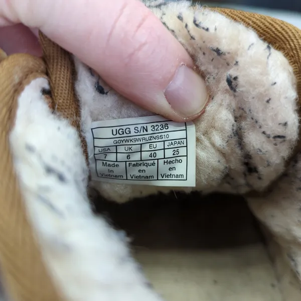 UGG Neumel Chukka‎ Boots Tan Suede Shearling Lined Lace Up Women 7 3236 - Image 8