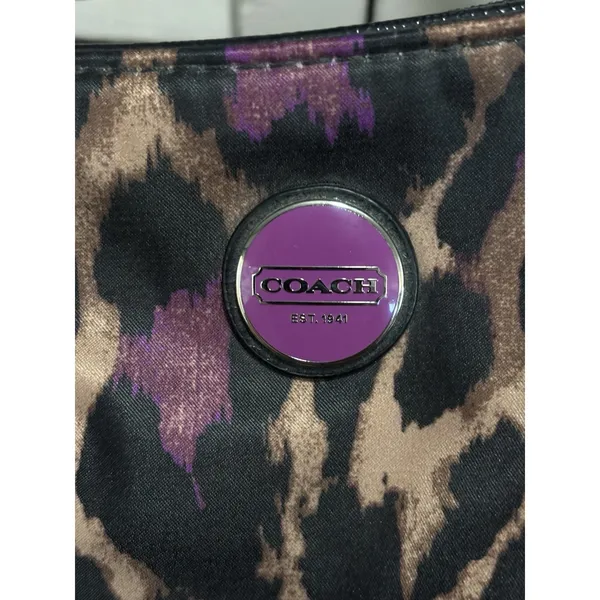COACH NWT Ocelot Hobo Violet Multi Animal Print F26033 Large Logo - Image 4