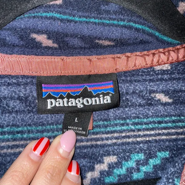 Patagonia Snap-T Synchilla Fleece Women Large Navy Geometric‎ Aztec Excellent - Image 3