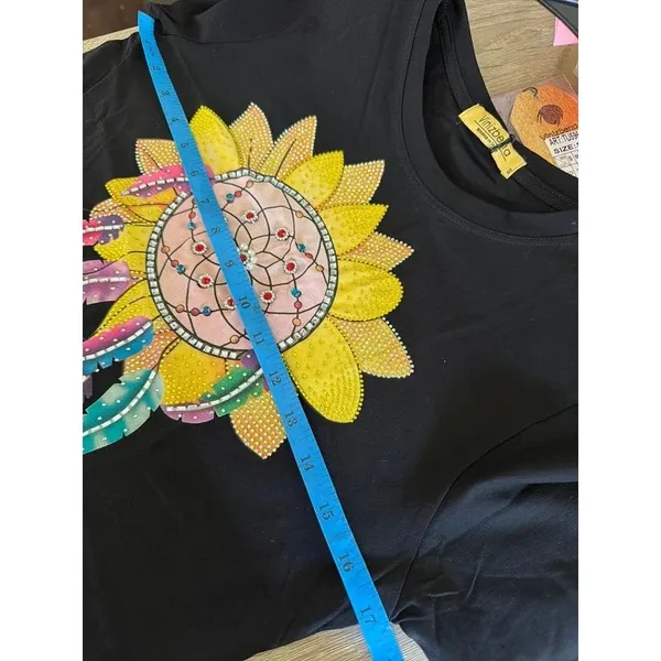Vinizbena Women’s Embellished Graphic Top – Size Small - Image 7
