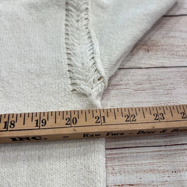 Wild Fable NWT Cream Button Front Cardigan Sweater Braided Shoulder Detail M - Image 8