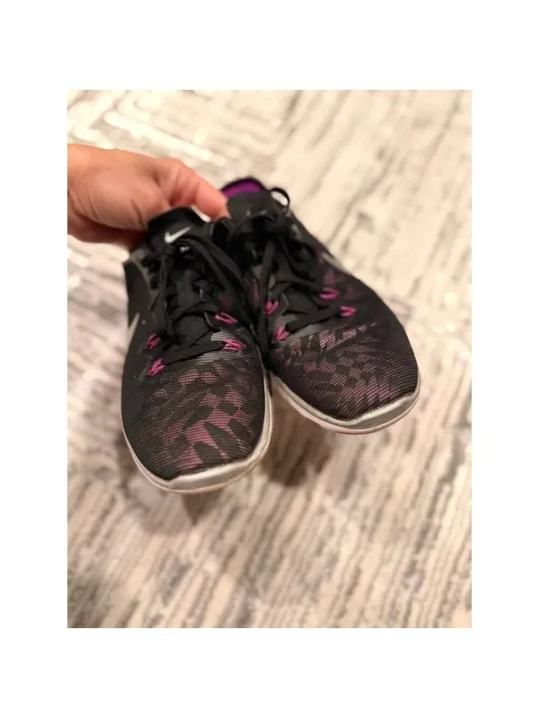 Nike Free women's size 8 TR Fit 5 black/purple/silver running sneaker - Image 4