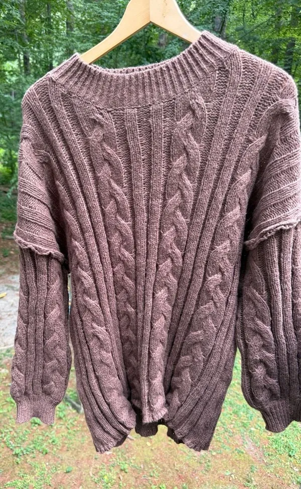 Cable Knit Pullover Sweater - Image 4