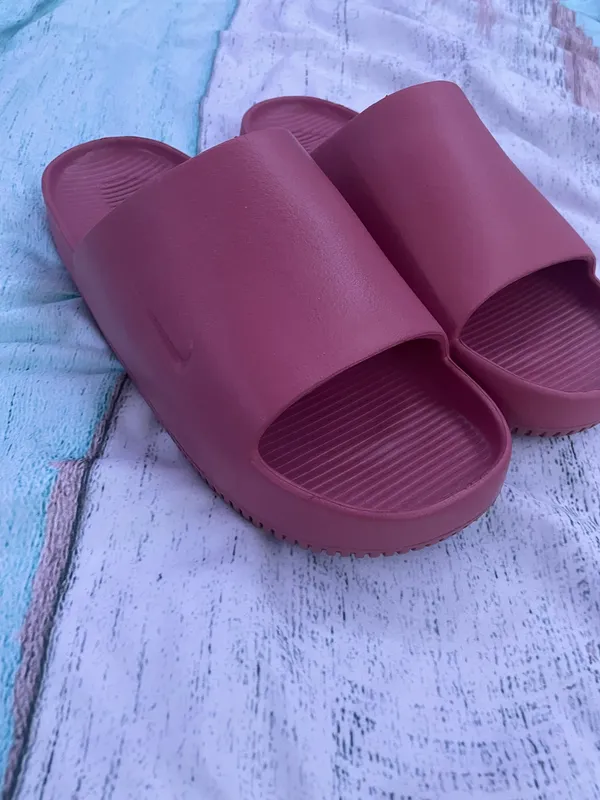 Nike Women’s Calm Slides - Image 3
