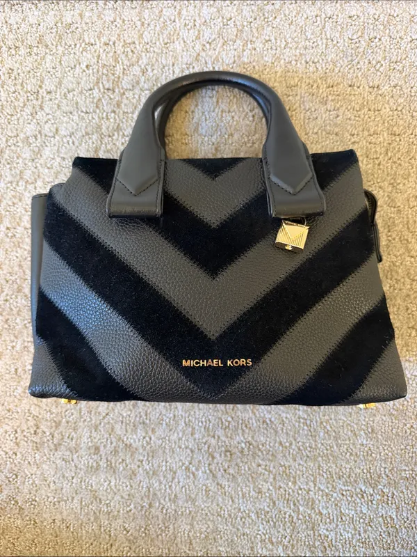 Michael Kors Rollins Small Chevron Satchel Top Handle Bag Black Purse - Image 9