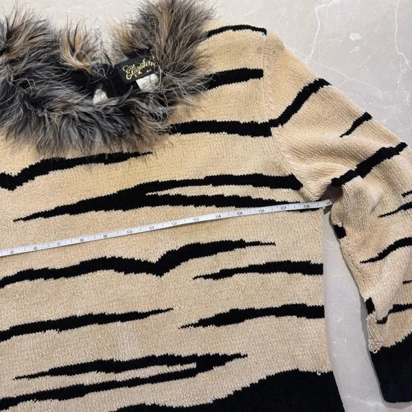Elizabeth New York Tan Black Fuzzy Collar Rare Vintage Sweater Top Small - Image 5