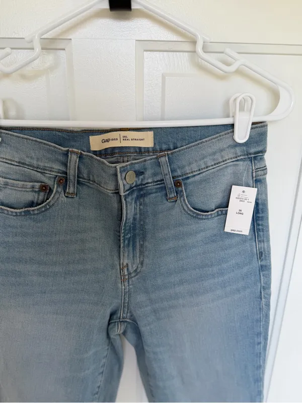 NWT GAP 1969 Real Straight Jeans Light Wash‎ Size 26 Long - Image 2