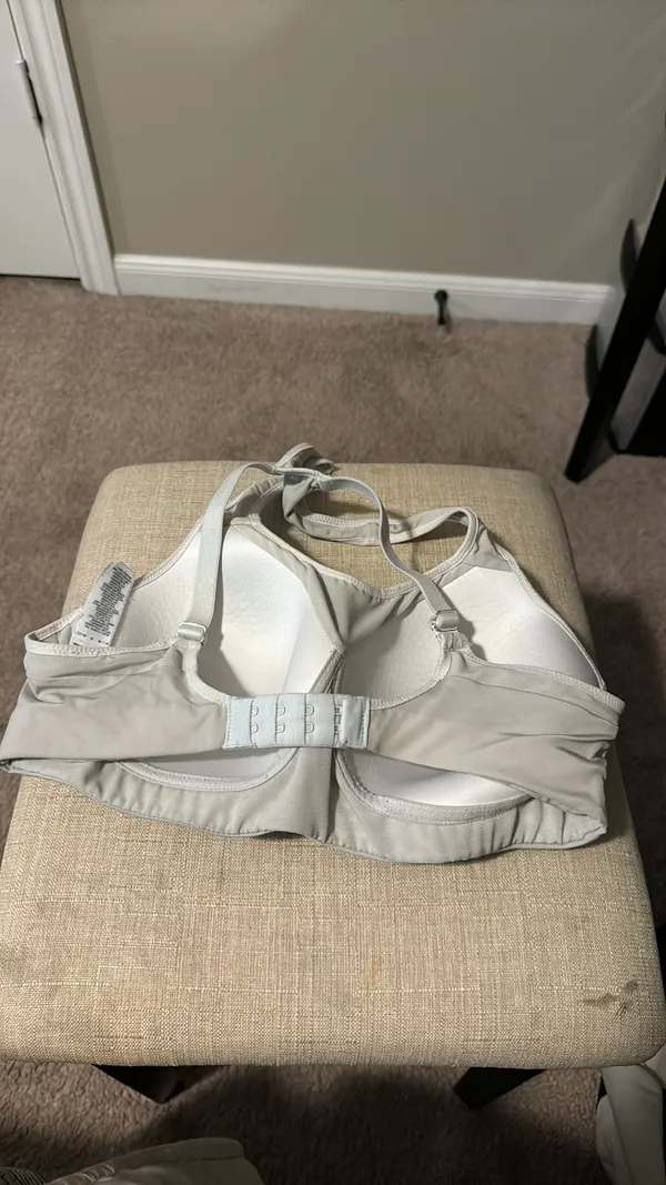Nike Sports Bra - Image 3