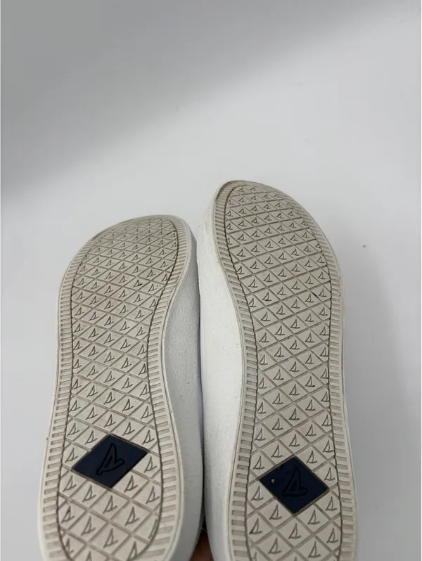 Sperry Woman’s 8.5 White Leather Casual Sneakers - Image 7