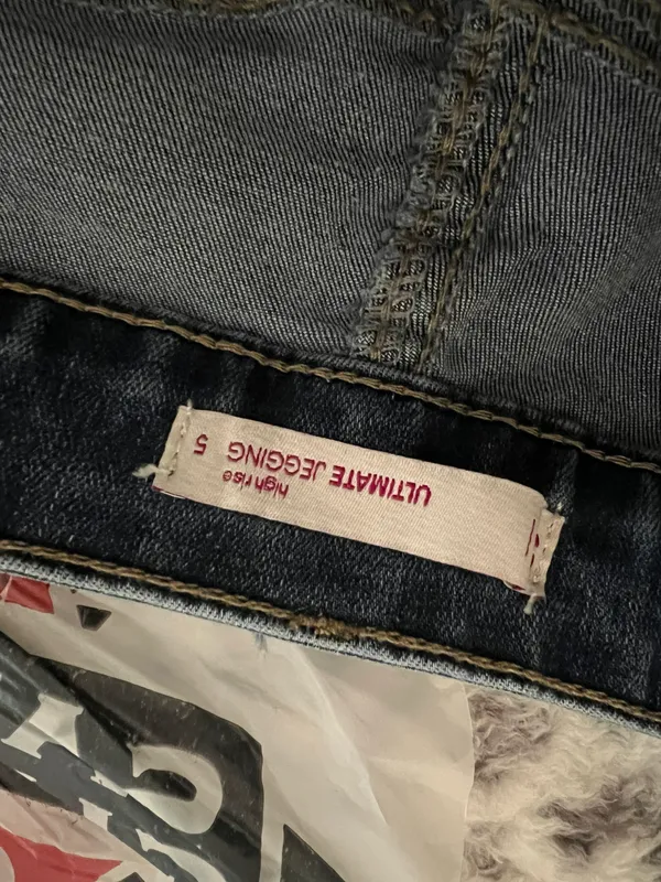 jeans - Image 2