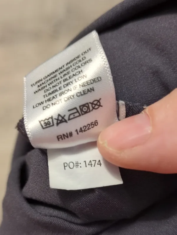 Figs Catarina One Pocket Gray Scrub Top Size Medium - Image 5