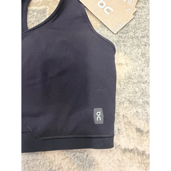 On On Cloud Women's Train Bra Black Sz S D/DD NWT - Image 6