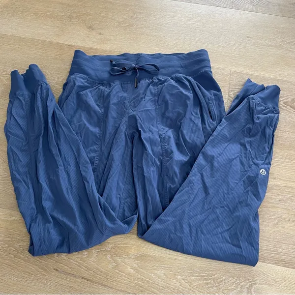 Lululemon Dance Studio Mid-Rise Jogger *Full Length - Image 4