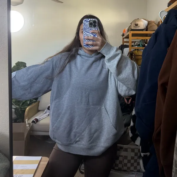 Alo Yoga Make Waves Hoodie Size small - Image 5