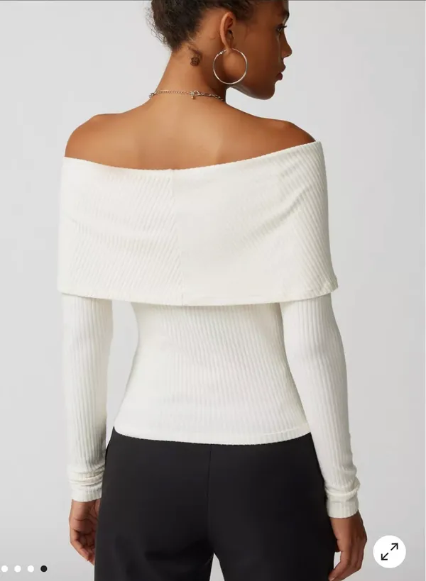 UO Hailey Foldover Top - Image 2