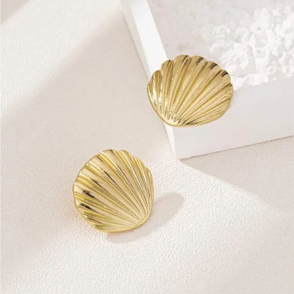 Gold Shell Earrings - Image 3