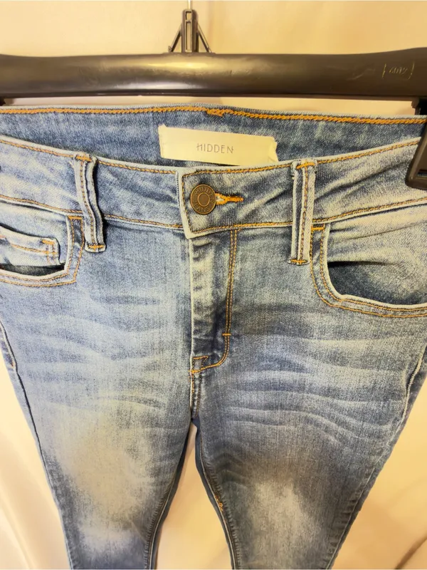 Hidden MidRise Skinny Jeans Distressed Size 25 Style 7694 cut 738 - Image 7