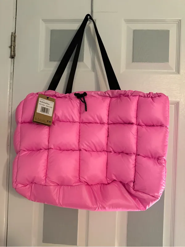 Nike Sportswear Puffer Tote - Image 2