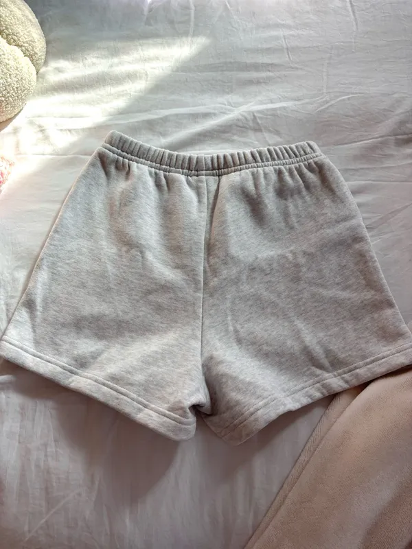 Aritzia Shorts TNA - Image 3