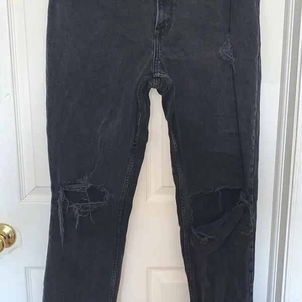 Abercrombie & Fitch Curve Love Distressed 90’s Straight Ultra High Rise Jeans - Image 3