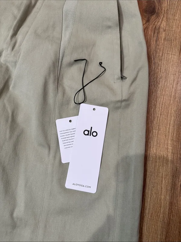 ALO Yoga High-Rise Wide-Leg Pants in Sage - Image 11