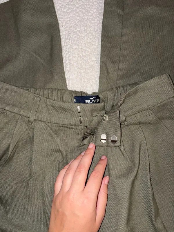 Hollister Ultra High-Rise Wide-Leg Pants - Image 7