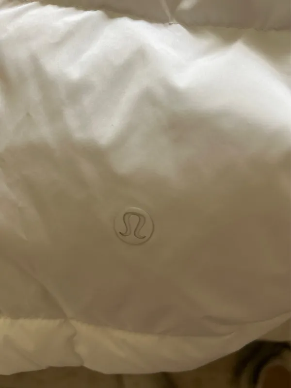 Wunder Puff Cropped Lululemon 600 Down Fill Vest - Image 7